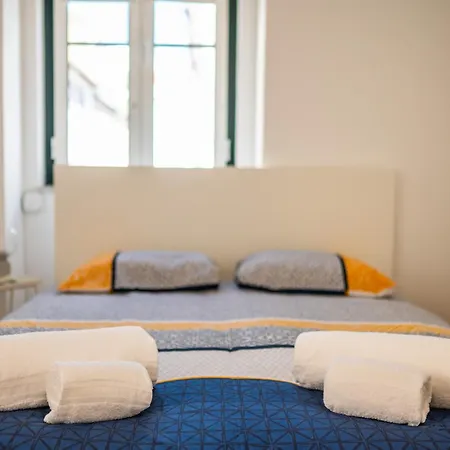 Modern Bairro Alto Vandrerhjem *